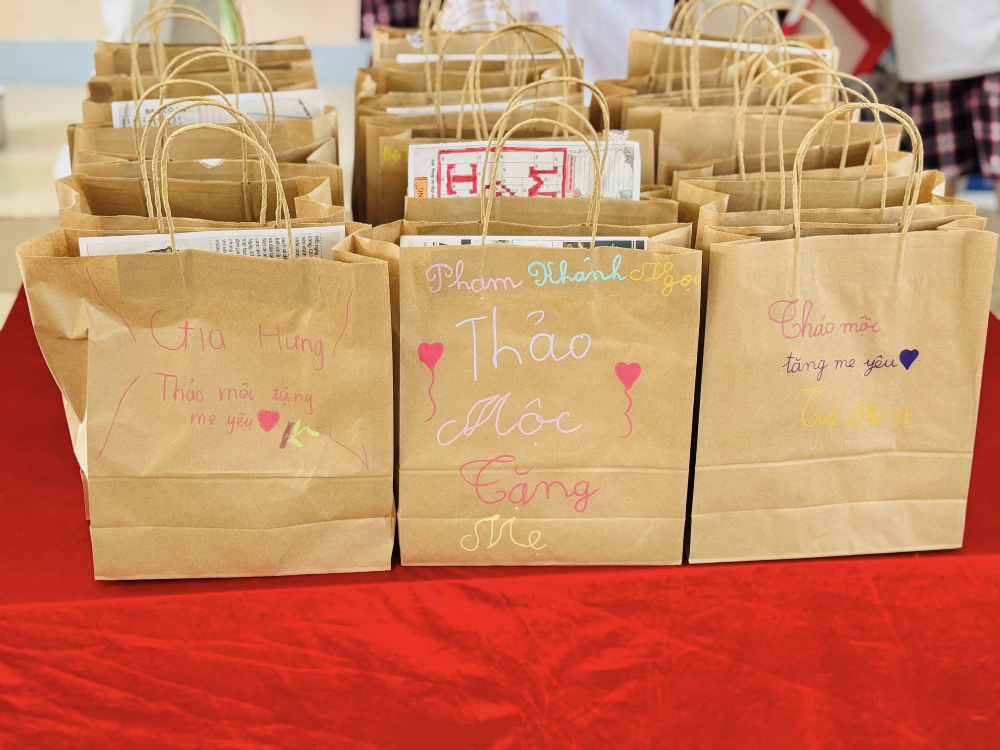 🎀 CHÀO MỪNG NGÀY PHỤ NỮ VIỆT NAM 20/10 🎀