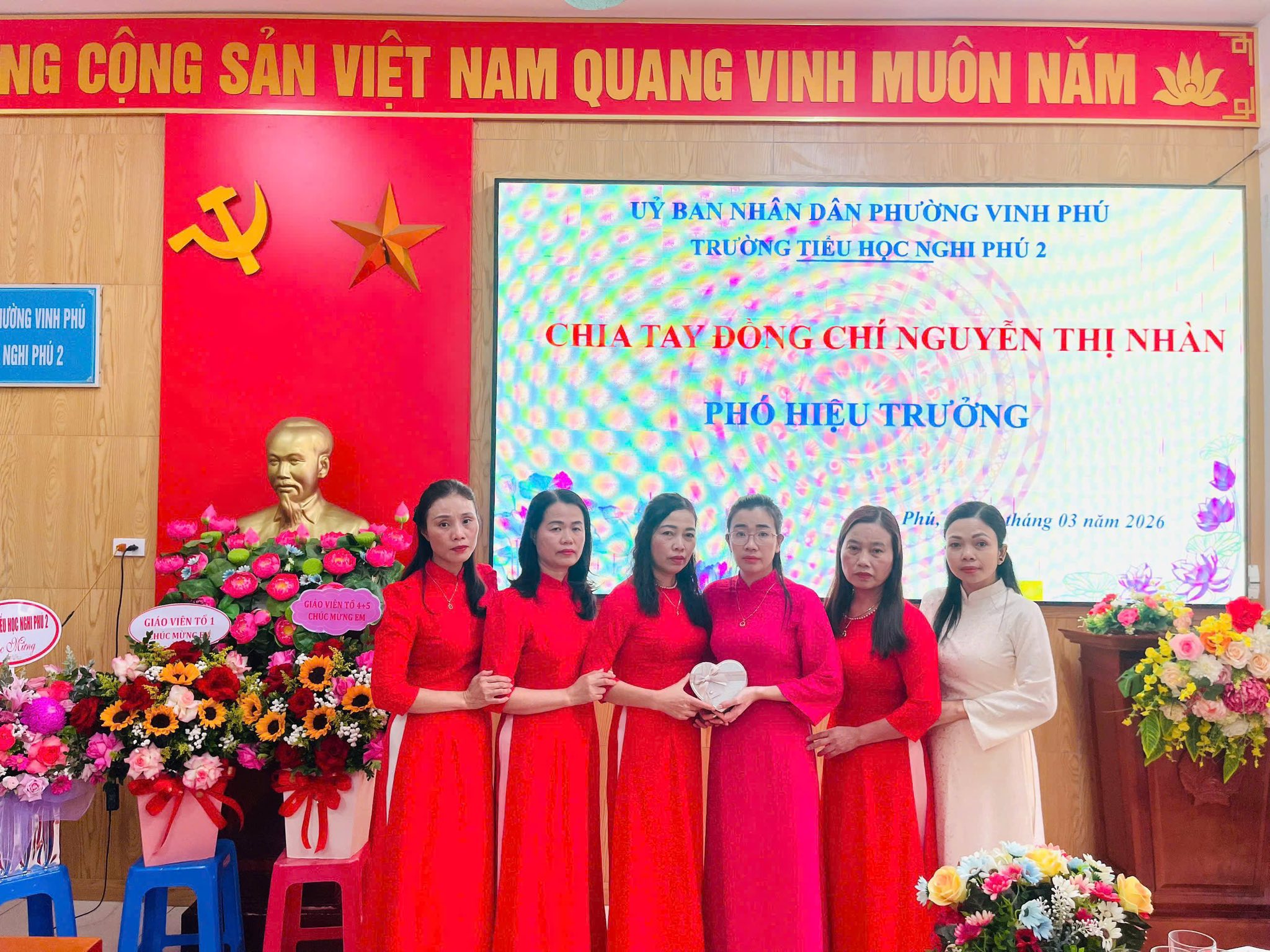 Chia tay cô Nguyễn Thị Nhàn và đón cô Âu Thị Ánh Tuyết về giữ chức vụ Phó Hiệu trưởng