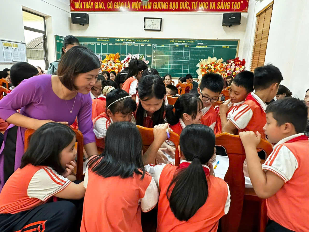 TRƯỜNG TH NGHI PHÚ 2 TỔ CHỨC THÀNH CÔNG CHUYÊN ĐỀ “DẠY HỌC KẾT NỐI”