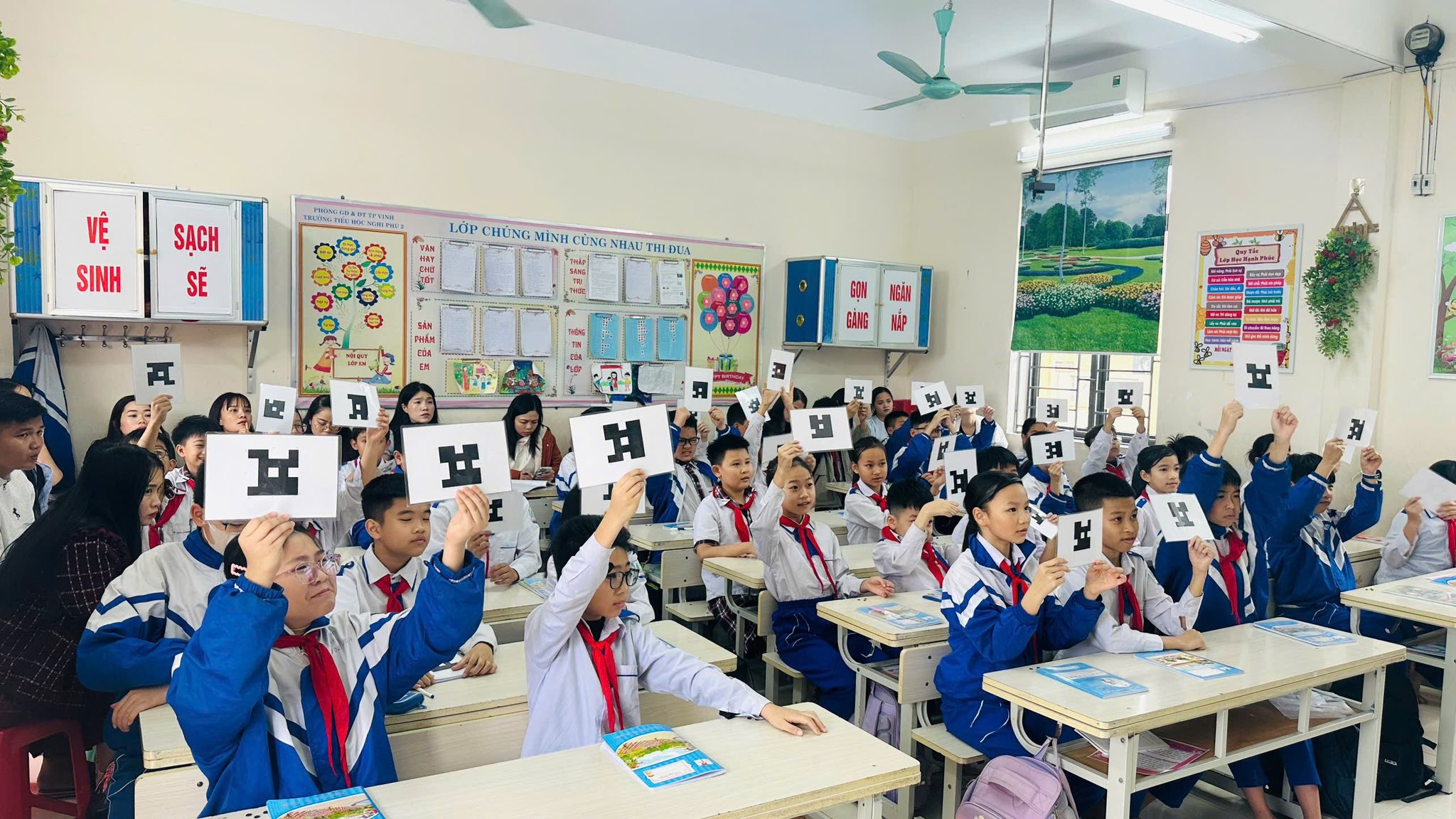 HOẠT ĐỘNG THỰC TẬP TỔ CHUYÊN MÔN, CHUYÊN ĐỀ “HỌC THÔNG QUA CHƠI” và “ỨNG DỤNG CÔNG NGHỆ AI”