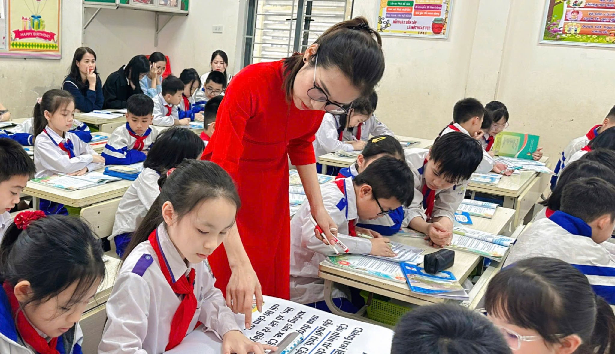 HOẠT ĐỘNG THỰC TẬP TỔ CHUYÊN MÔN, CHUYÊN ĐỀ “HỌC THÔNG QUA CHƠI” và “ỨNG DỤNG CÔNG NGHỆ AI”