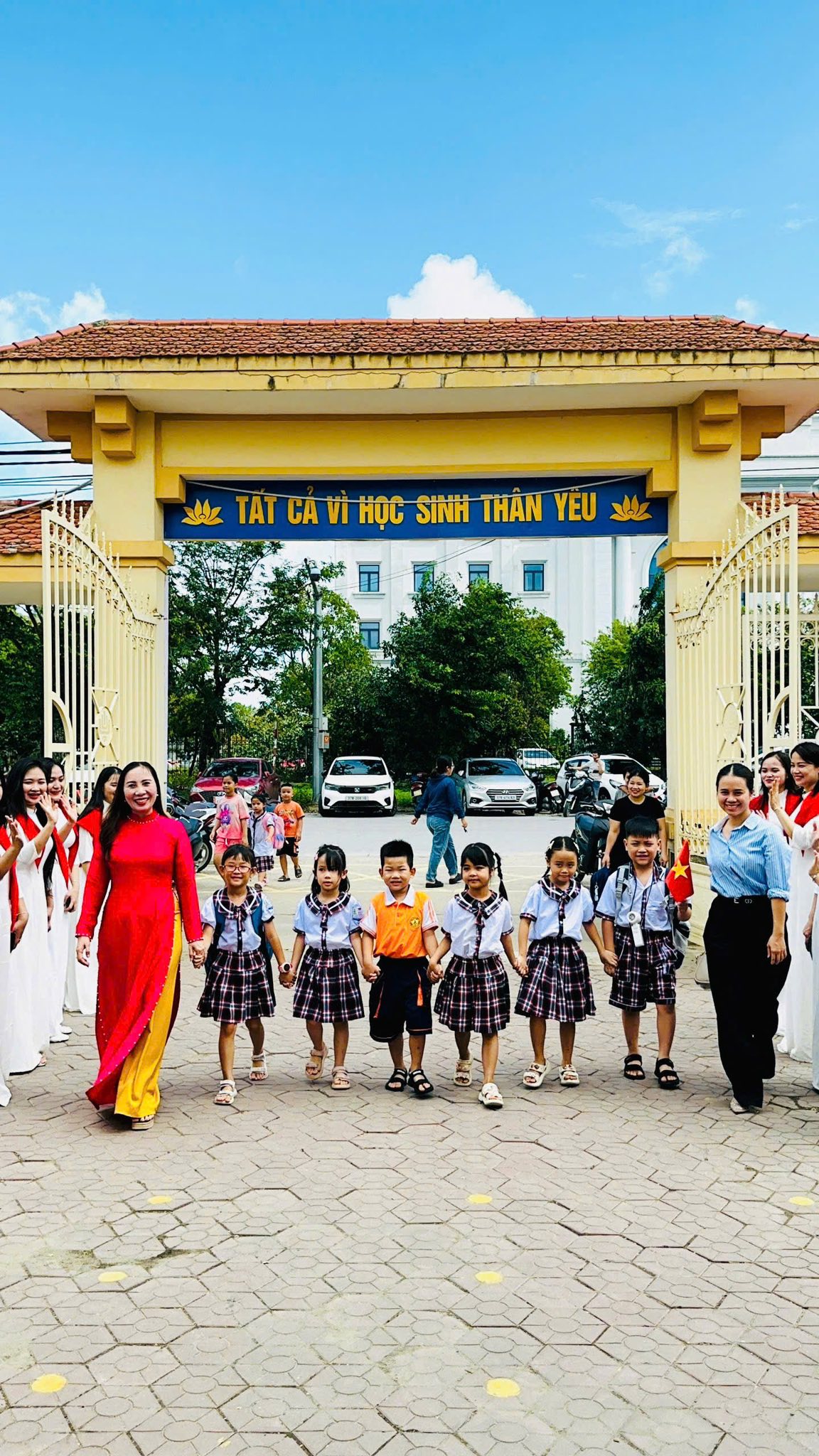 TRƯỜNG TIỂU HỌC NGHI PHÚ 2 HÂN HOAN NGÀY TỰU TRƯỜNG - NĂM HỌC 2025 – 2026