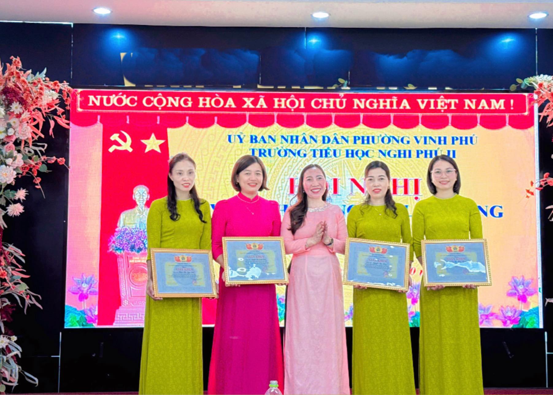 TRƯỜNG TIỂU HỌC NGHI PHÚ 2 TỔ CHỨC THÀNH CÔNG HỘI NGHỊ VIÊN CHỨC, NGƯỜI LAO ĐỘNG NĂM HỌC 2025 - 2026