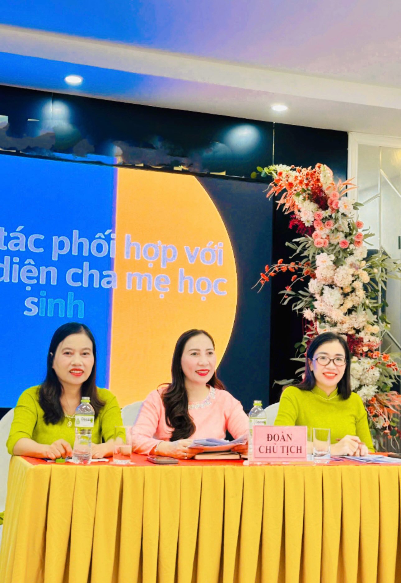 TRƯỜNG TIỂU HỌC NGHI PHÚ 2 TỔ CHỨC THÀNH CÔNG HỘI NGHỊ VIÊN CHỨC, NGƯỜI LAO ĐỘNG NĂM HỌC 2025 - 2026