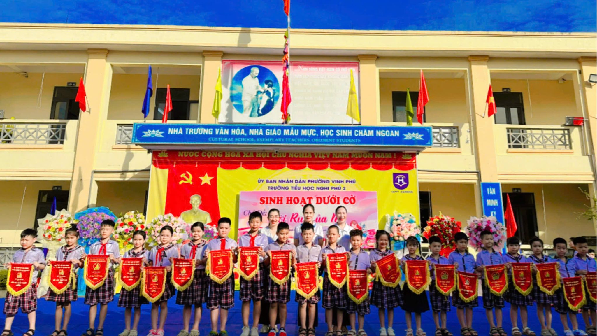 TIẾT SINH HOẠT DƯỚI CỜ CHỦ ĐỀ “LỜI RU CỦA MẸ” – KHÚC CA TRI ÂN VÀ YÊU THƯƠNG TUẦN 6