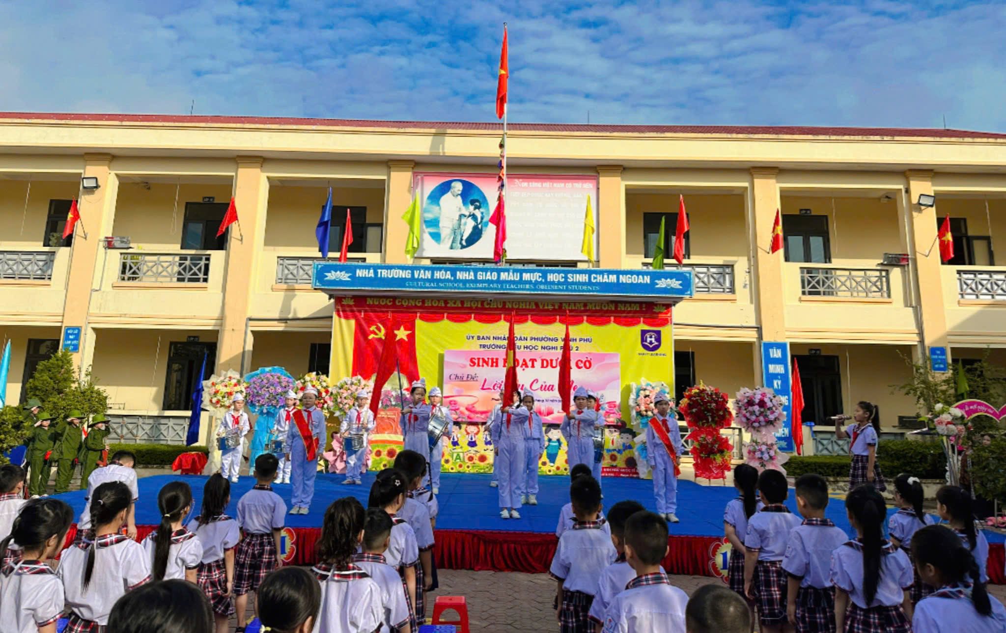 TIẾT SINH HOẠT DƯỚI CỜ CHỦ ĐỀ “LỜI RU CỦA MẸ” – KHÚC CA TRI ÂN VÀ YÊU THƯƠNG TUẦN 6