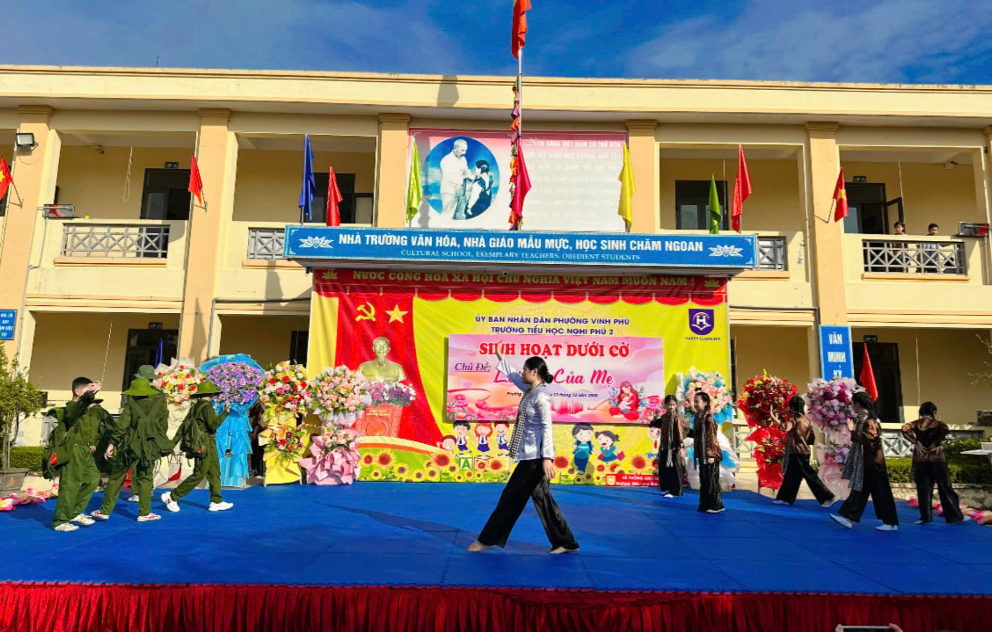 TIẾT SINH HOẠT DƯỚI CỜ CHỦ ĐỀ “LỜI RU CỦA MẸ” – KHÚC CA TRI ÂN VÀ YÊU THƯƠNG TUẦN 6