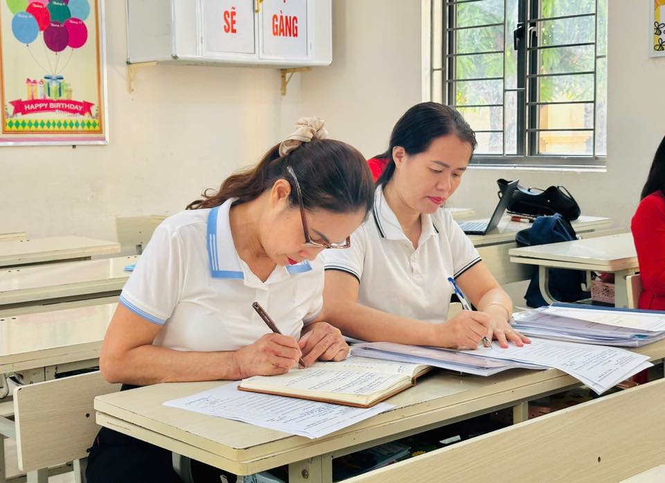 HỘI THI GIÁO VIÊN DẠY GIỎI CẤP TRƯỜNG – SÂN CHƠI CHUYÊN MÔN, CHÀO MỪNG NGÀY PHỤ NỮ VIỆT NAM 20/10