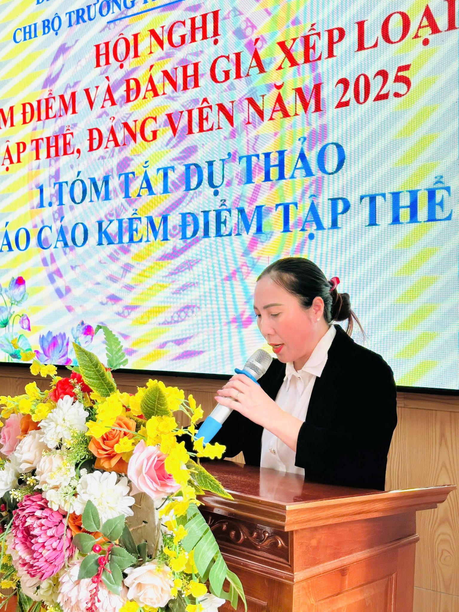 🇻🇳 CHI BỘ TRƯỜNG TIỂU HỌC NGHI PHÚ 2 TỔ CHỨC HỘI NGHỊ KIỂM ĐIỂM VÀ ĐÁNH GIÁ XẾP LOẠI TẬP THỂ, ĐẢNG VIÊN NĂM 2025 🇻🇳