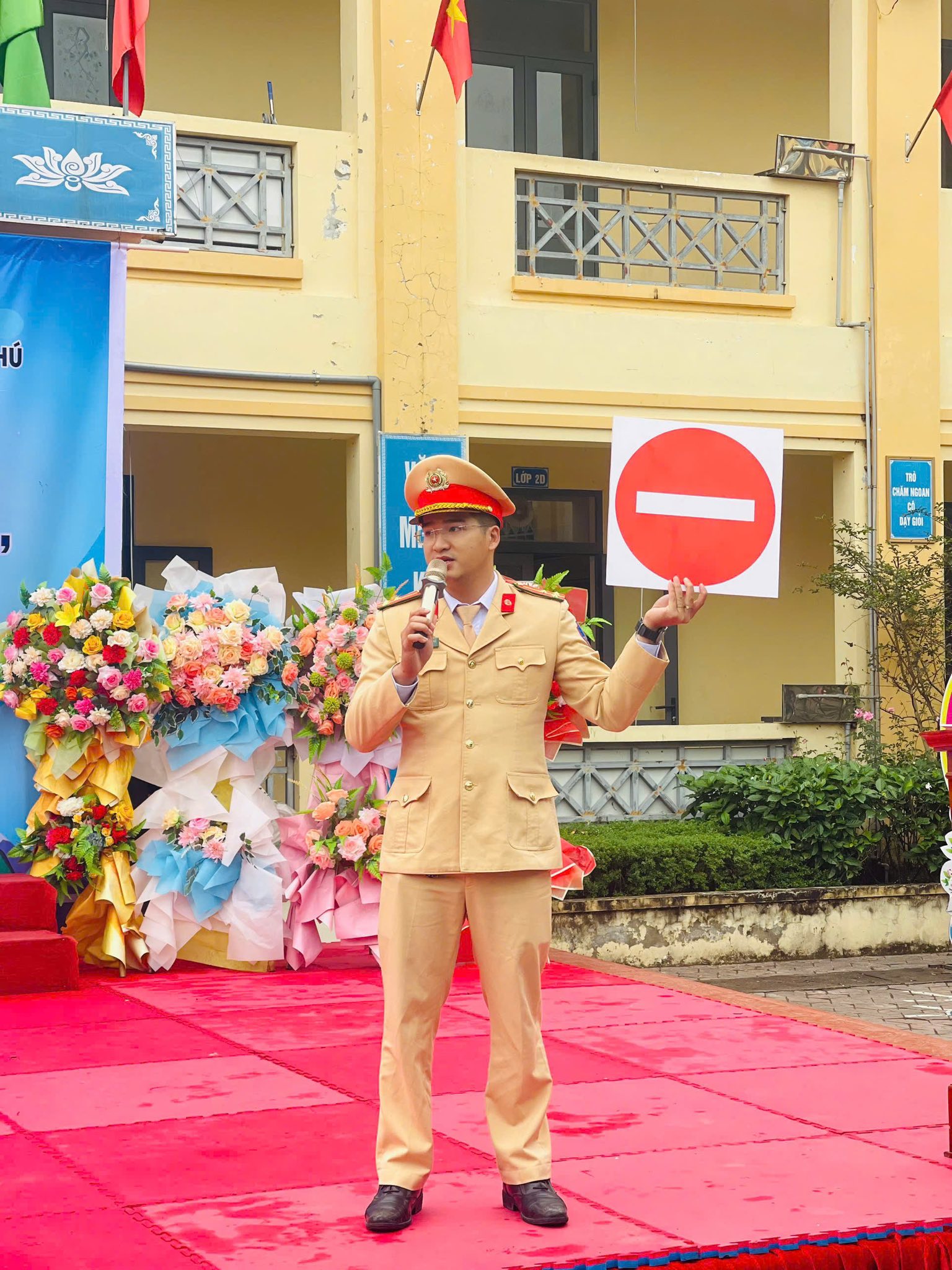 🚦LỄ RA MẮT MÔ HÌNH “CỔNG TRƯỜNG AN TOÀN – THÂN THIỆN – VĂN MINH”.🚦