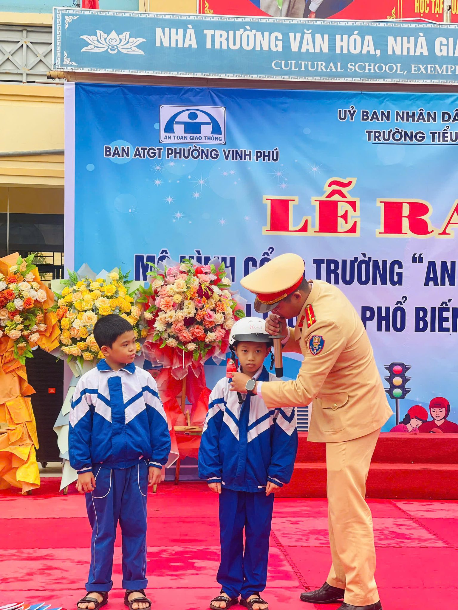 🚦LỄ RA MẮT MÔ HÌNH “CỔNG TRƯỜNG AN TOÀN – THÂN THIỆN – VĂN MINH”.🚦