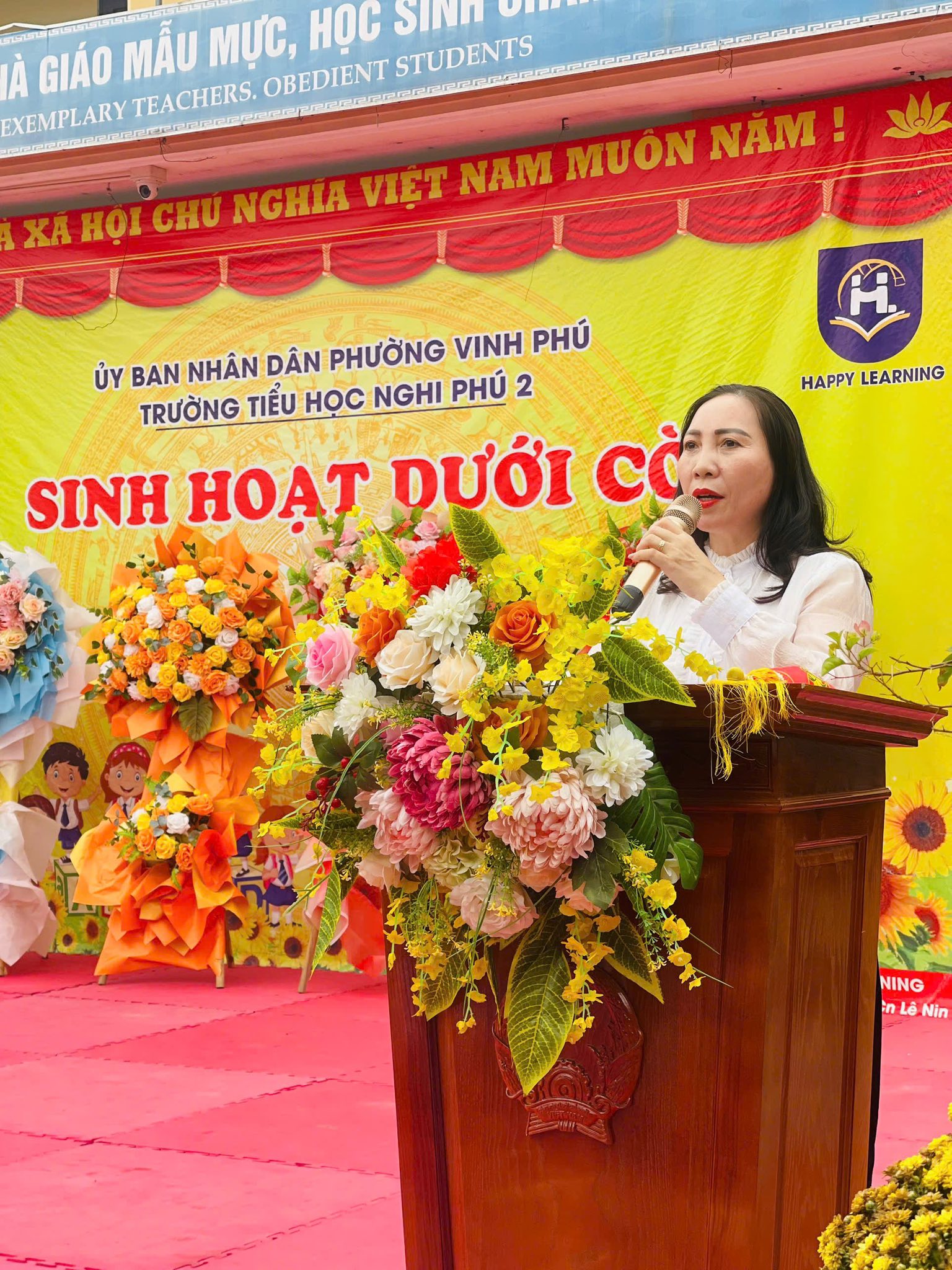 SINH HOẠT DƯỚI CỜ – ĐÓN ĐOÀN SINH VIÊN THỰC TẬP