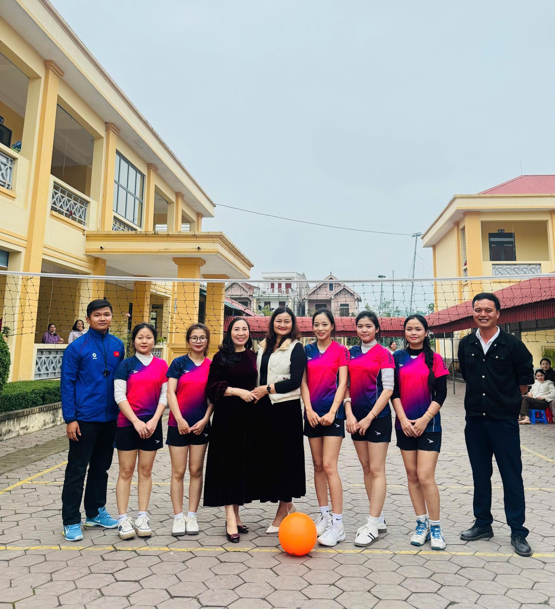 HƯỞNG ỨNG TUẦN LỄ CHÀO MỪNG NGÀY QUỐC TẾ PHỤ NỮ 8/3