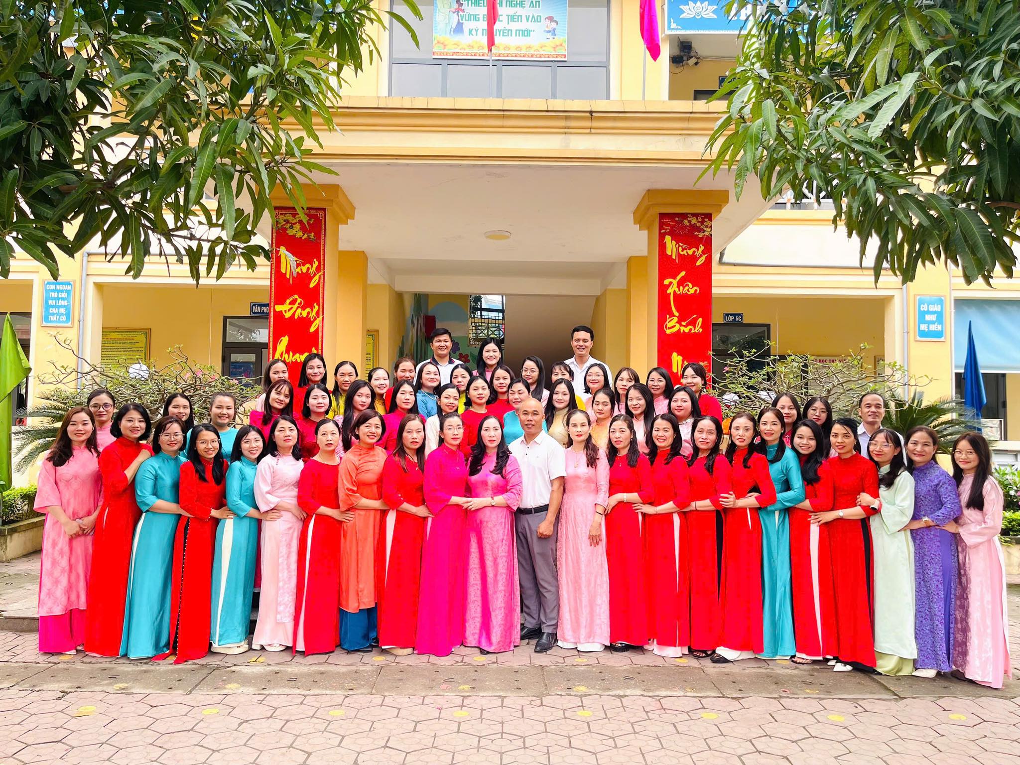 HƯỞNG ỨNG TUẦN LỄ CHÀO MỪNG NGÀY QUỐC TẾ PHỤ NỮ 8/3