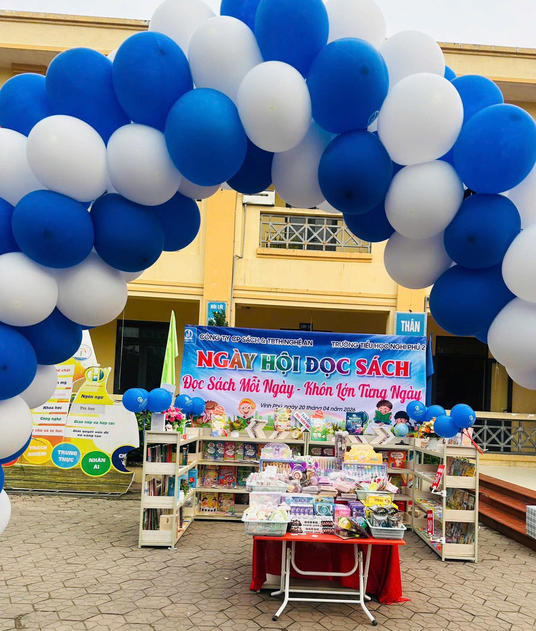 📚✨ NGÀY HỘI SÁCH VÀ VĂN HOÁ ĐỌC KẾT HỢP CÂU LẠC BỘ TIẾNG ANH ✨🔔