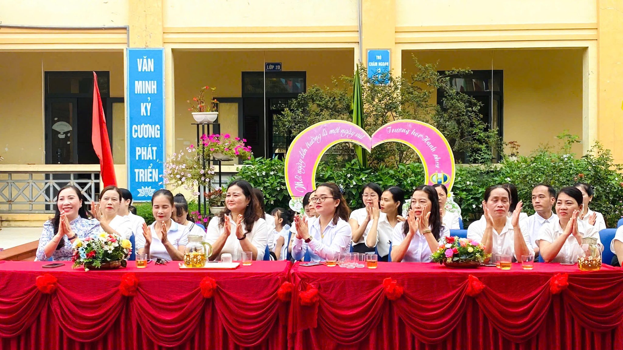 📚✨ NGÀY HỘI SÁCH VÀ VĂN HOÁ ĐỌC KẾT HỢP CÂU LẠC BỘ TIẾNG ANH ✨🔔